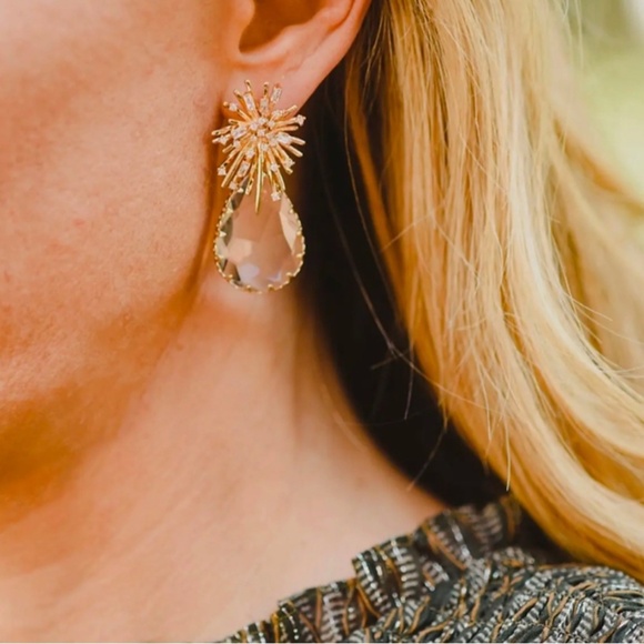 🎉HP🎉 Champagne Starburst Drops (Anthropologie Brand) - Picture 5 of 14